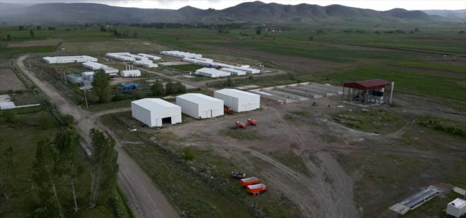 Erzurum'da besicilerin yemi ucuza alacağı üretim tesisinde sona gelindi