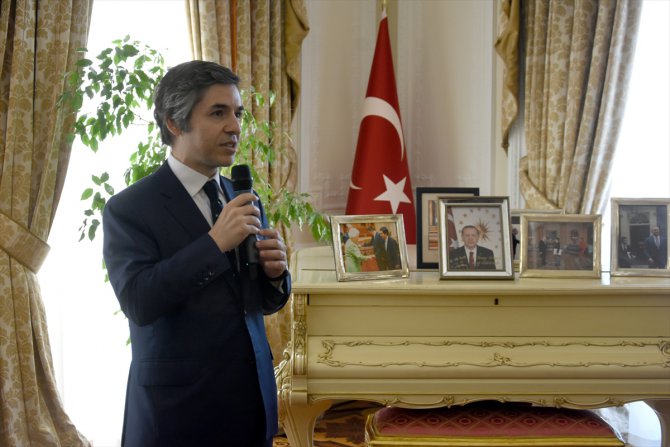 Türkiye'nin Londra Büyükelçisi Ertaş, Türk öğrenci kulüpleri temsilcileriyle buluştu