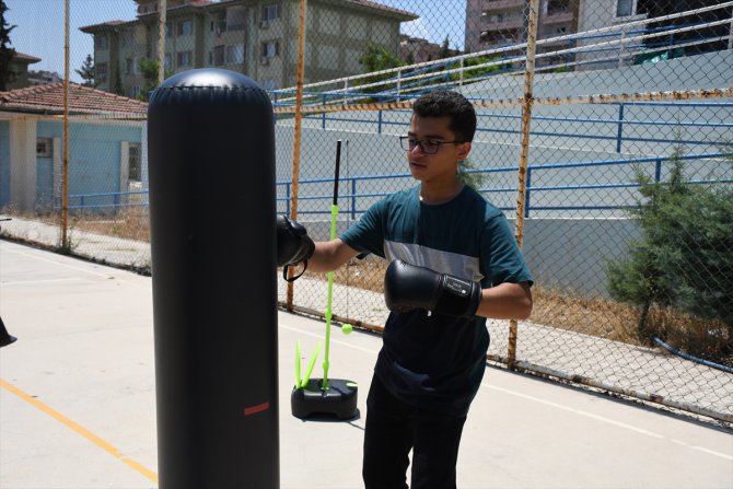 "Benim Kulübüm Yeşilay Tırı" Hatay ile Gaziantep'te 864 çocuk ve gence ulaştı