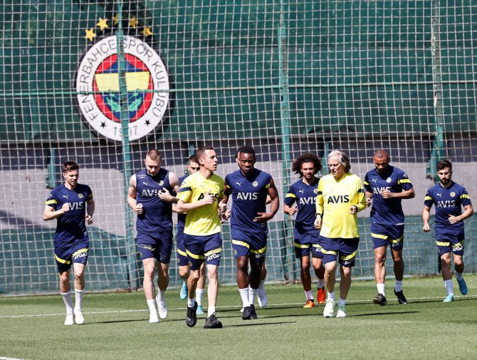 Fenerbahçe, Başakşehir maçı hazırlıklarını sürdürdü