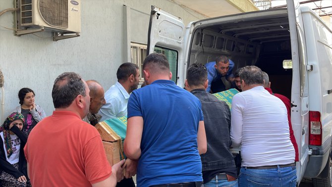 Burdur'daki kazada ölen 5 kişinin cenazeleri ailelerine teslim edildi