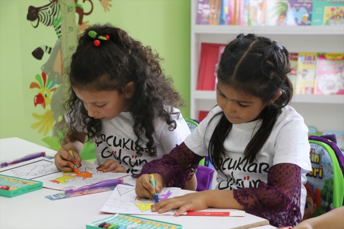 Çocuklar Gülsün Diye Derneği öncülüğünde İslahiye'de yaptırılan anaokulu açıldı