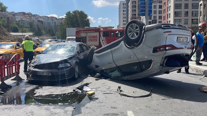 Kağıthane'de meydana gelen trafik kazasında 5 kişi yaralandı