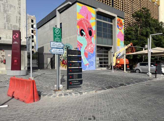 Katar'da itfaiye istasyonundan dönüştürülen sanat merkezi sanatseverler için yuva oldu