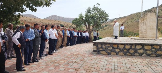 Şırnak'ın Çevrimli köyünde 33 yıl önce terör örgütü PKK'nın katlettiği 27 kişi anıldı
