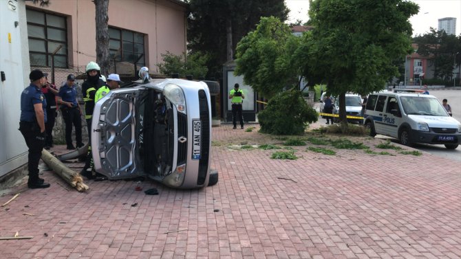Bilecik'te ehliyetsiz sürücünün yaptığı kazada 4 kişi yaralandı