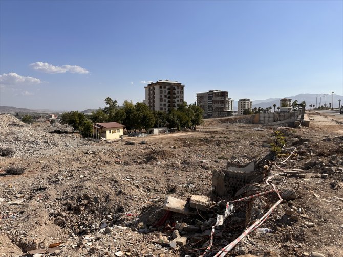 Kahramanmaraş'ta Ebrar Sitesi'nde ağır hasar alan blokların yıkımı tamamlandı