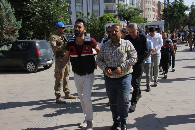 GÜNCELLEME - Kilis'te rüşvet operasyonunda 10 şüpheliden 4'ü tutuklandı