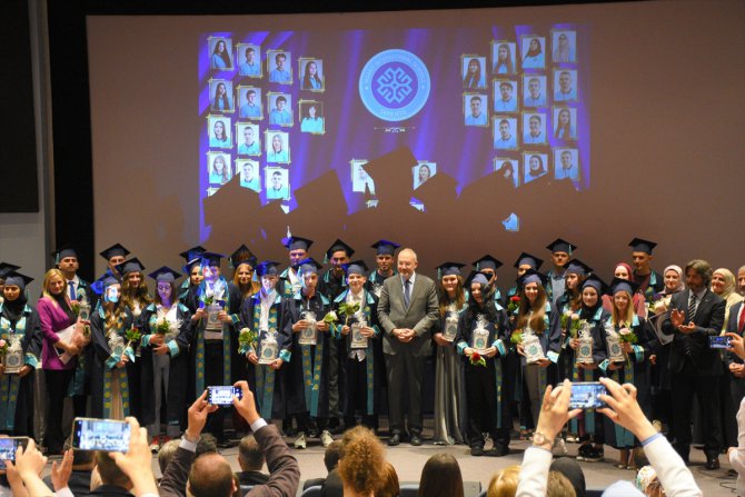 TMV Saraybosna okullarında mezuniyet töreni yapıldı