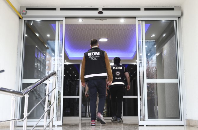Ankara merkezli 17 ilde dolandırıcılara yönelik şafak operasyonu