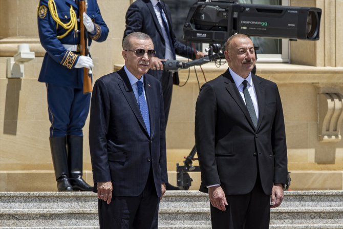 Cumhurbaşkanı Erdoğan'ın Azerbaycan Cumhurbaşkanı Aliyev ile görüşmesi başladı