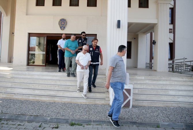 GÜNCELLEME - Muğla'da FETÖ üyesi oldukları iddiasıyla yakalanan 6 kişiden 3'ü tutuklandı