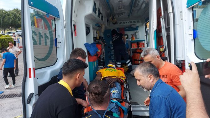 Karabük'te 1 kişinin öldüğü 4 kişinin yaralandığı trafik kazası güvenlik kamerasında