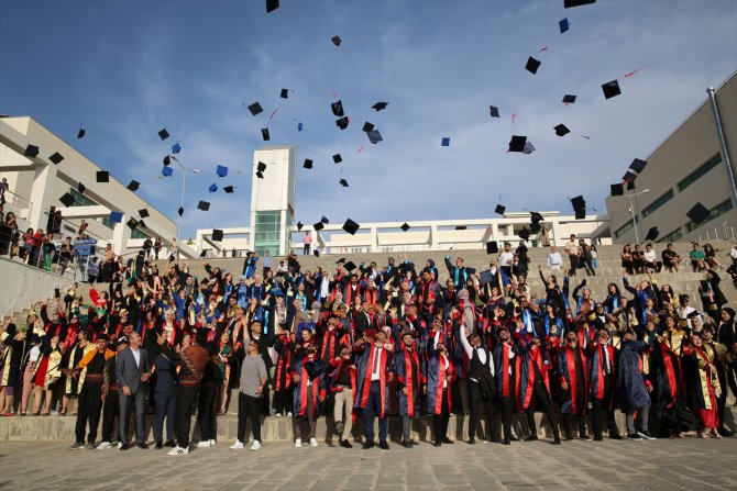 Şırnak Üniversitesi'nde mezuniyet töreni düzenlendi