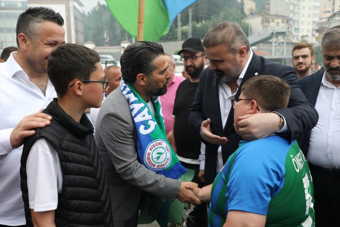 Çaykur Rizespor'da teknik direktör İlhan Palut'la 1 yıllık sözleşme imzalandı