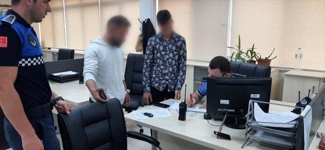 Kocaeli'de engelliler için izinsiz yardım toplayan 3 kişiye para cezası