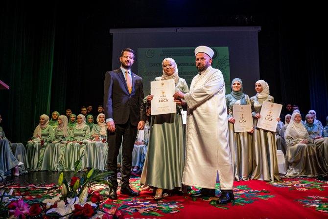 Karadağ'daki Mehmet Fatih Medresesi 12'nci dönem mezunlarını verdi