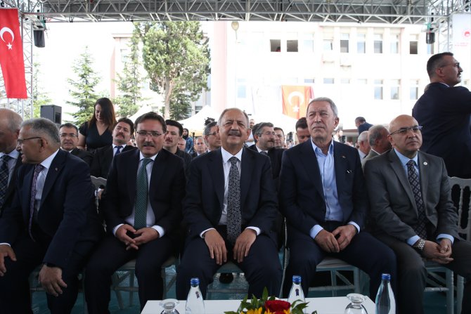 Bakan Özhaseki, Kayseri'de temel atma töreninde konuştu: