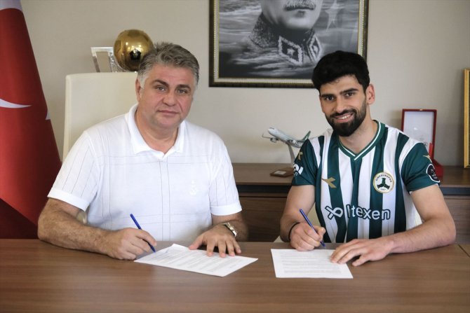 Giresunspor'da iki oyuncunun sözleşmesi yenilendi