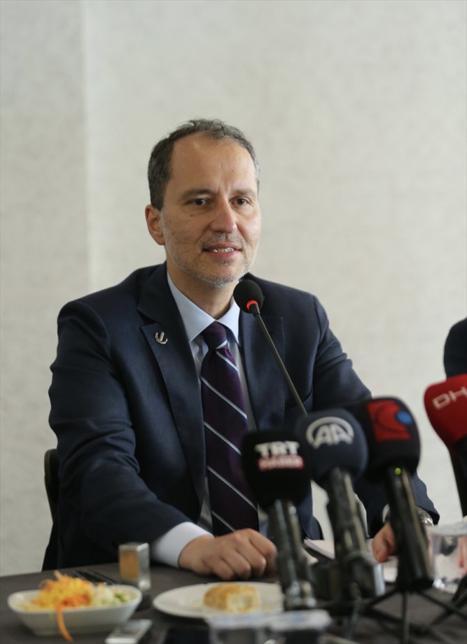 Yeniden Refah Partisi Genel Başkanı Erbakan Kocaeli'de konuştu: