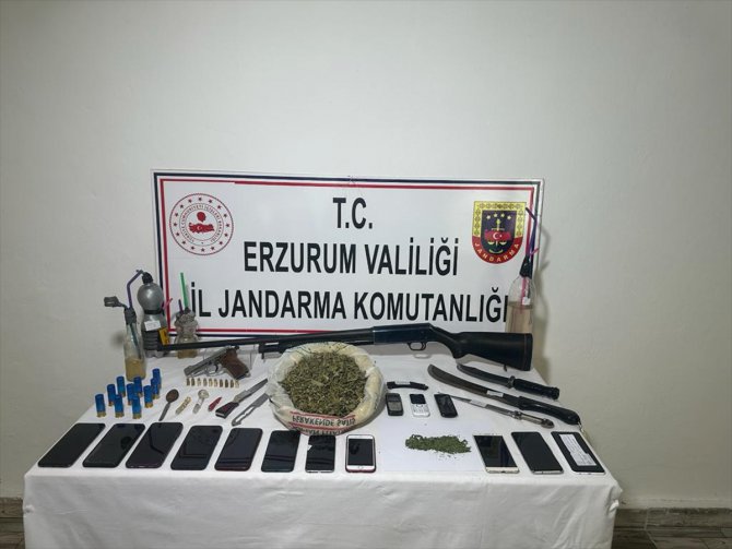 Erzurum merkezli 5 ildeki uyuşturucu operasyonunda 14 zanlı tutuklandı