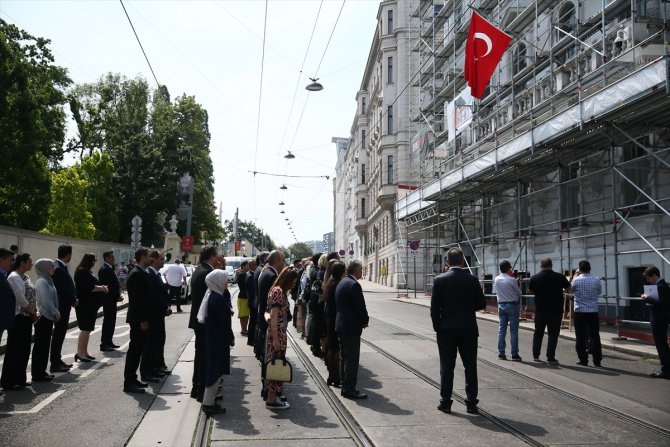 Viyana'da Ermeni teröristlerce şehit edilen Çalışma Müşaviri Erdoğan Özen anıldı
