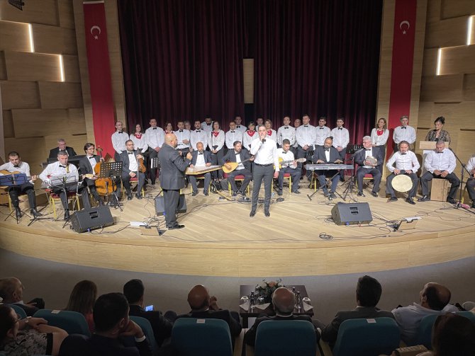 İzmir'de Polis Korosu ilk konserini verdi