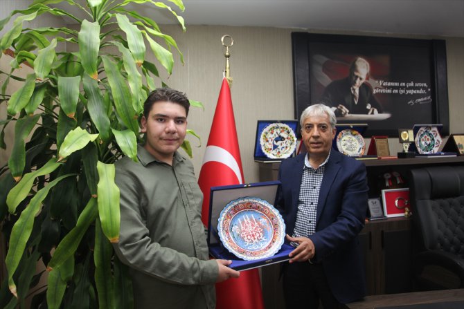 Bitlisli öğrenci Yusuf Arda Akyürek LGS'de 500 tam puan aldı