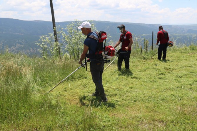 Çankırı'da yapılacak yamaç paraşütü yarışması için hazırlıklar başladı