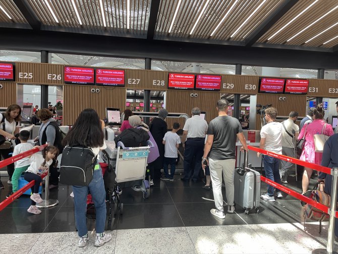 İstanbul Havalimanı'nda Kurban Bayramı yoğunluğu