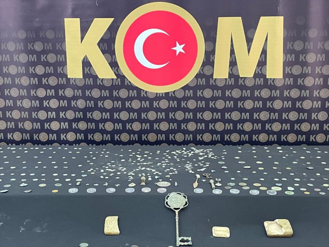 İstanbul'da tarihi eser operasyonunda 2 şüpheli yakalandı