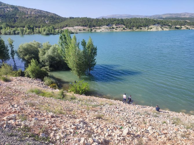 Konya'da baraj gölünde kaybolan öğretmenin cansız bedeni bulundu