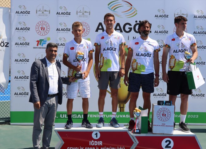 Alagöz Holding 3. Kayısı Cup Tenis Turnuvası, Iğdır'da tamamlandı