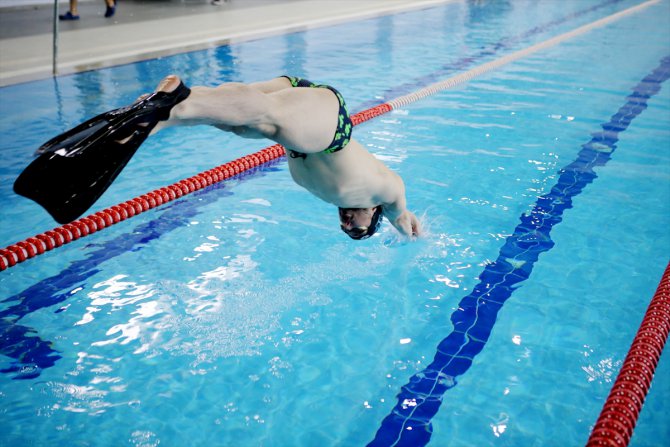 Dünya şampiyonu paletli yüzmeci, Avrupa Şampiyonası'nda madalya peşinde