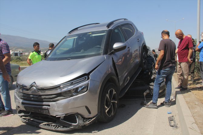 Hatay'da 7 aracın karıştığı zincirleme trafik kazasında bir kişi yaralandı