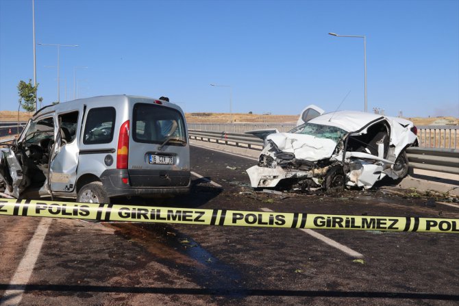 Şanlıurfa'daki trafik kazasında yaralanan aynı aileden 3 kişi öldü