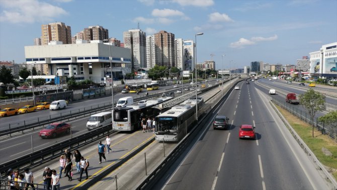 İstanbul'da trafik yoğunluğu yüzde 10'un altına düştü