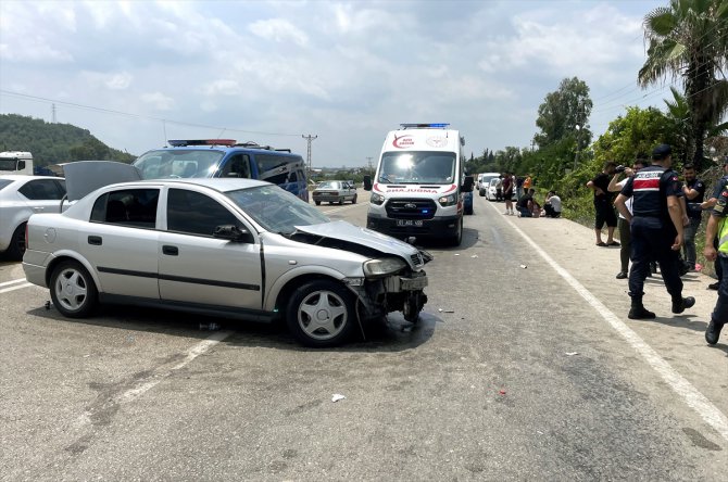 Adana'da trafik kazasında 1 kişi öldü, 4 kişi yaralandı