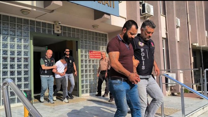 Aydın'da kovalamaca sonucu uyuşturucuyla yakalanan 3 kişi tutuklandı