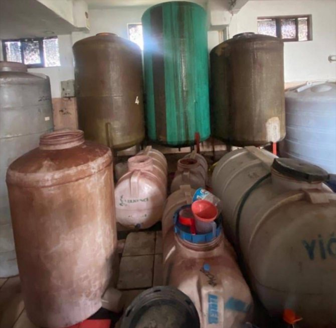 Tekirdağ'da 371 ton kaçak içki ele geçirildi