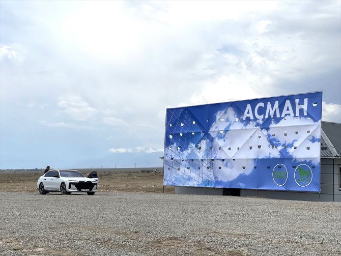 Kırgızistan'da Issık Gölü kıyısında Asman adlı yeni bir şehrin kuruluşuna başlandı