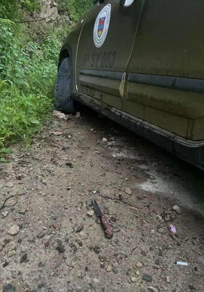 Trabzon'da bir taksicinin cesedi dere kenarında bulundu