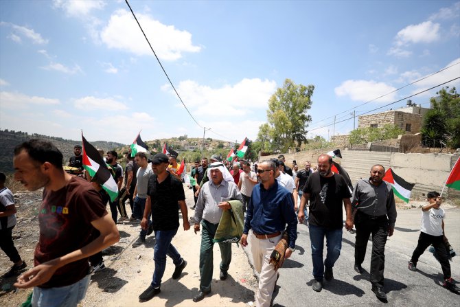 İsrail askerleri Batı Şeria'da 5 Filistinliyi gerçek mermiyle yaraladı