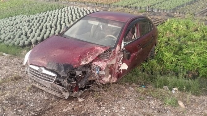 İzmir'deki trafik kazasında 4 kişi yaralandı