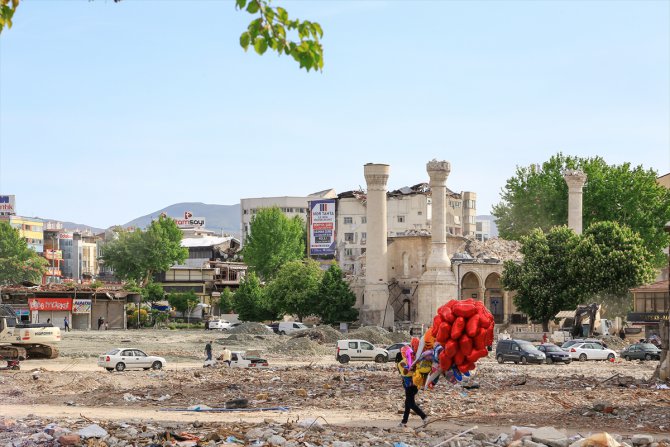 Depremin vurduğu Malatya'da "ticaretin kalbi" yeniden inşa edilecek