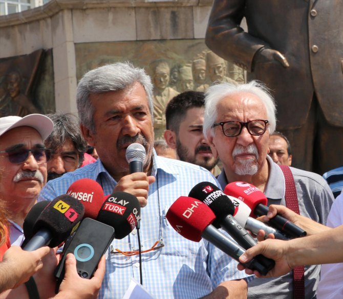 Kayseri'de CHP'li eski il başkanı genel merkezi protesto etti