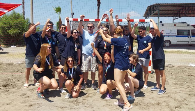 Üniversiteler Yaşar Sevim Plaj Hentbolu Türkiye Şampiyonası Köyceğiz’de yapıldı