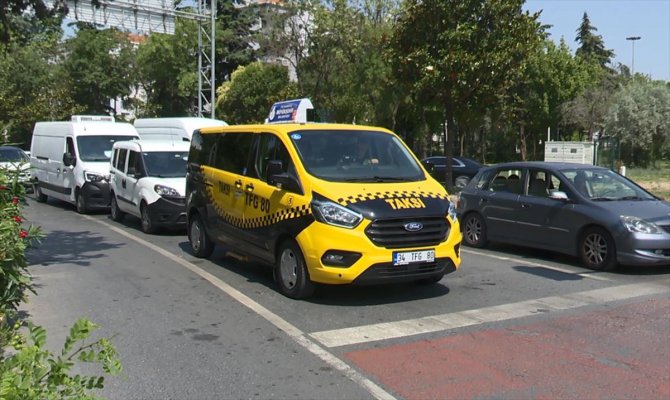 İstanbul'da 402 yeni taksi yolcu taşımaya başladı