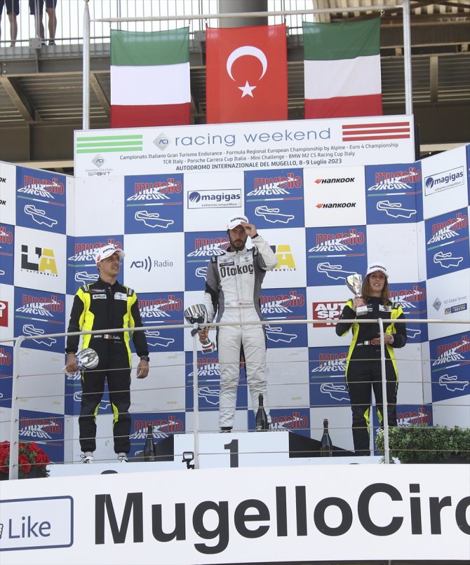 Otomobil sporcusu Vedat Ali Dalokay, İtalya'daki şampiyonada iki kez podyuma çıktı