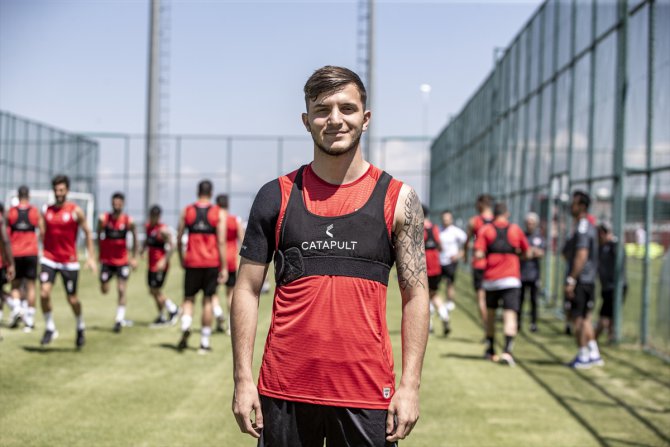 Altyapıdan yetişen Yunus Emre, Yılport Samsunspor'la Süper Lig heyecanı yaşayacak:
